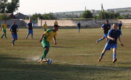 Команда “Урожай” першу гру другого кола обласного чемпіонату провела на своєму полі