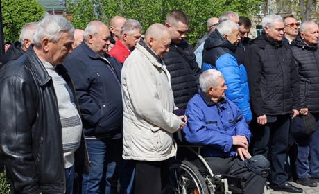 40 роковини Чорнобиля: у Звягелі вшанували ліквідаторів і нагородили учасників ліквідації катастрофи