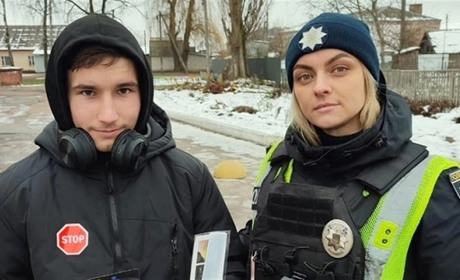 На Менщині поліцейські нагадують про важливість світловідбивних елементів у темний час доби