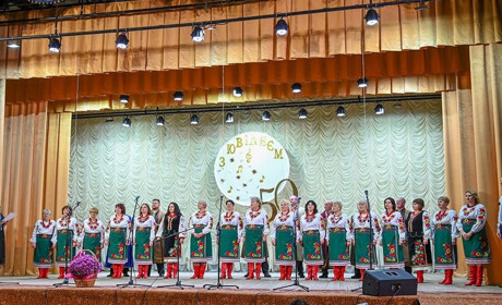 Благодійний концерт у Кагарлику: 50 років народному хору МЦКД та свято працівників культури