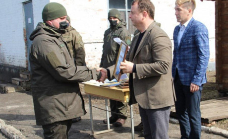 Керівники Покровської громади привітали нацгвардійців