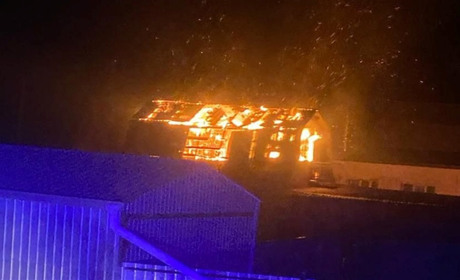 Дві пожежі у Переяславі: горіли господарчі будівлі, одна з них — через несправність пічного опалення