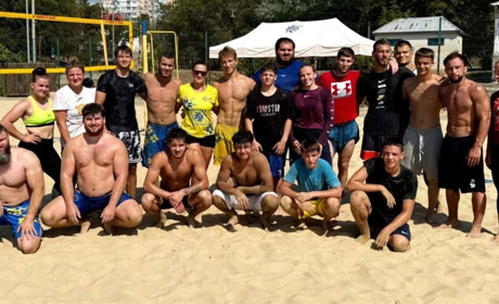 Спортивний комплекс у Південному став базою для підготовки збірної України з пляжної боротьби (ФОТО)