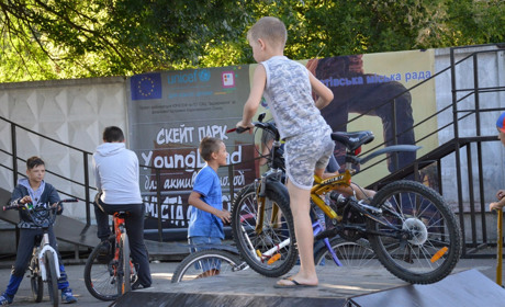 Відкриття скейт-майданчика у Сватовому не відбулось через нещасний випадок