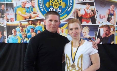 «Дочь выросла в спортзале»: попаснянские спортсмены рассказали о своем семейном увлечении