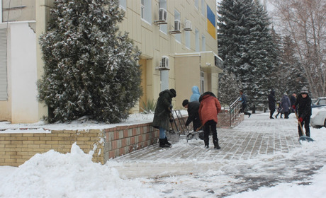 В Попасной международная организация предоставила возможность заработать местным жителям