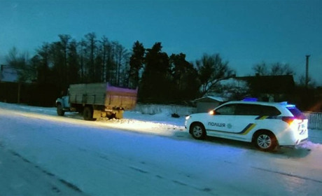Водій-порушник на Звягельщині намагався відкупитися від відповідальності