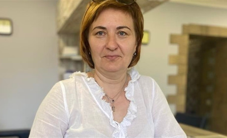 Коли розпочалася війна, жінки в Корюківці відрізали коси й фарбувалися в чорний колір