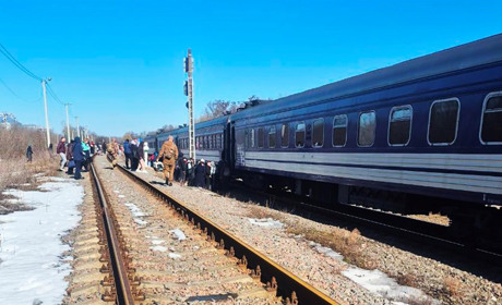Українцям пояснили, в яких випадках поїзд не зупинятимуть під час тривог