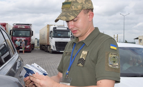 Ізмаїльські прикордонники прямо на кордоні виявили два фіктивні шлюби