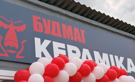 Відкрився новий відділ кераміки у «Будмазі»: замість святкування — донат для ЗСУ