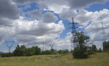 Ворог атакував енергооб'єкти: Херсонщина та Миколаївщина частково без світла