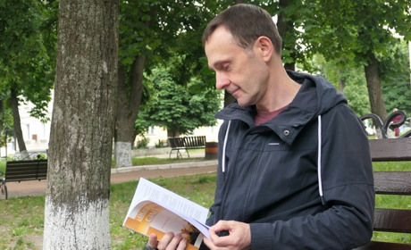 Глухівський психолог Юрій Рябко – про те, як узяти себе в руки під час обстрілу та пережити втрату