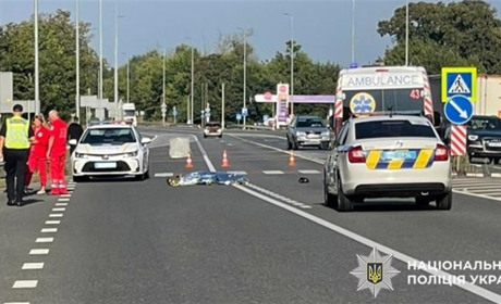 Внаслідок ДТП загинула 74-річна жителька Городка: поліція шукає свідків