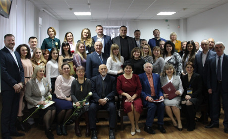 Працівників Жмеринського міськрайонного суду привітали з професійним святом