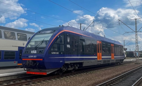 Вартість і розклад руху рейкового поїзда із Сарн у Львів змінились: що відомо