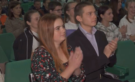 Як живе окупований Генічеськ: у місті процвітає “руський мир”