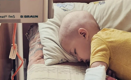 Трирічний чернігівець бореться з одним із найагресивніших видів раку і потребує нашої допомоги