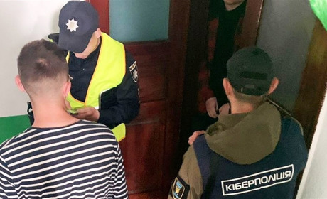 Двадцятирічний шахрай з Первомайська продав волонтерам неіснуючу амуніцію