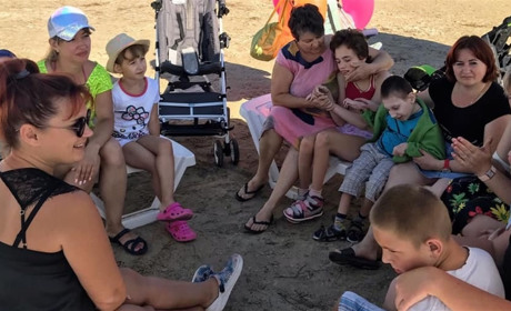 «Нічого для нас без нас»: як працюють громадські організації з дітьми з інвалідністю в Херсоні