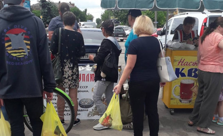 Дядьку, дайте закурити!