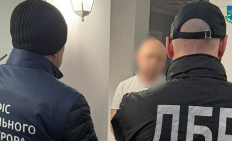 ДБР затримало ексвисокопосадовця ЗСУ за зловживання