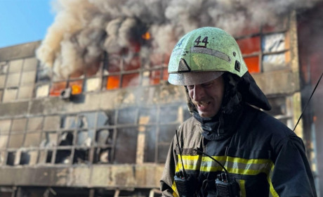 Унаслідок нічної атаки в Києві та області загинули люди, пошкоджена інфраструктура