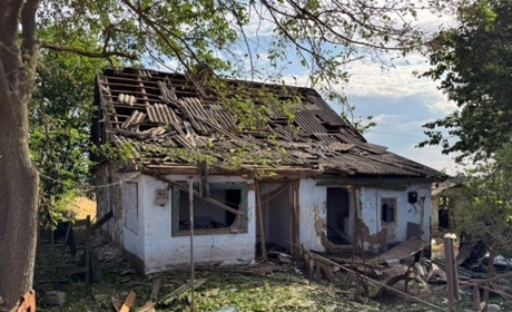 Загарбники зранку атакували з дрона Херсон, п’ятеро поранених