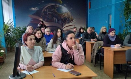 У Шосткинській центральній міській бібліотеці писали Радіодиктант національної єдності