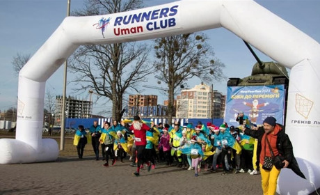 UmanRunnersClub розігрує крило збитого шахеда за донат на авто для свого бігуна-спецпризначенця