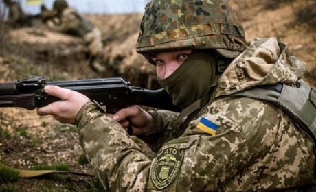 Вночі окупанти завдали ударів по трьох областях. В районі Лисичанська намагаються закріпитися