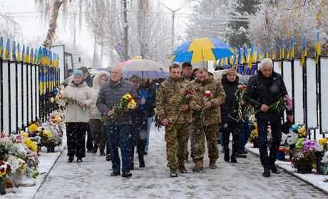 День Гідності та Свободи: у Кагарлику вшанували пам'ять Героїв, полеглих за Україну