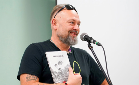 Місто Бар відвідав головний режисер "Магнолії ТБ" Руслан Горовий з презентацією своїх книг