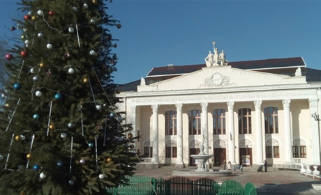 У місті буде три ялинки