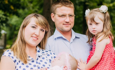 «Позасистемна» Даринка: гадячанка Марина Іващенко розповідає про доньку із синдромом Дауна