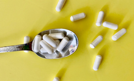 Спроба самогубства: в Сарненському районі дівчина напилась таблеток