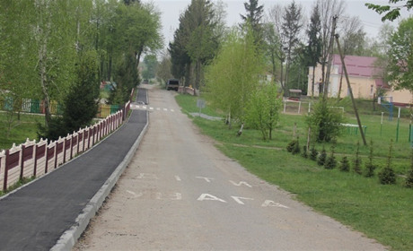  У Писарівці збудували 400 метрів тротуару