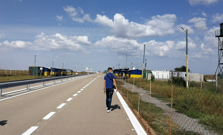 Для перетину адмінмежі з Кримом знов змінили правила. Хто тепер може не проходити самоізоляцію?