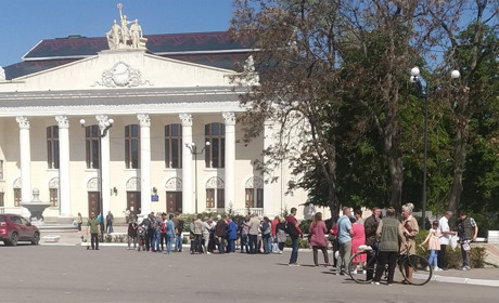 «Якби їх не було, прийшло б більше»