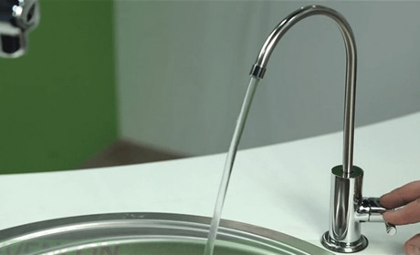 Чому для системи зворотного осмосу потрібен окремий кран