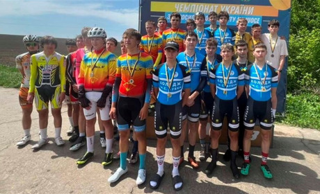 Чемпіони України: велосипедисти, які починали свій шлях у Первомайську, перемогли на змаганнях