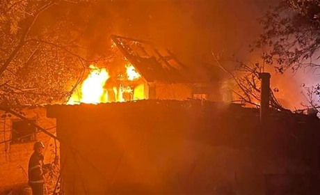 Росіяни знову обстріляли Курахівську громаду. Під завалами опинився чоловік
