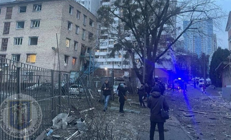 Ракетна атака на Україну: у Києві й Харкові вибухи, є загибла, постраждалі, зруйновані будівлі