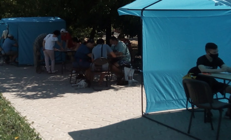 Боти проти активістів