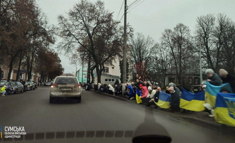 На Сумщині цього тижня відбулося перше в області поховання чотирьох невпізнаних загиблих Захисників