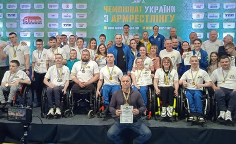 Звягельські ветерани здобули низку нагород на Чемпіонатах України з адаптивного та пара-армрестлінгу