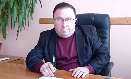 Волонтерять навіть пенсіонери – Василь Совгуть про те, чим живе Рафалівська тергромада
