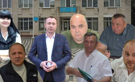 Які надбавки, премії та матеріальні допомоги отримують очільники Южноукраїнська?