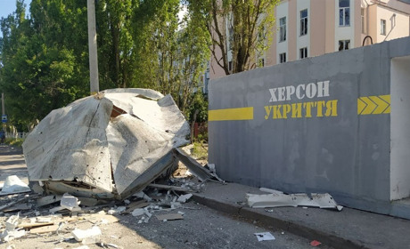 Масований обстріл Херсона: травмовано 23 людини, серед поранених троє дітей