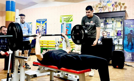 Чемпіонат області з пауерліфтингу для ветеранів і паралімпійців у Звягелі: подробиці